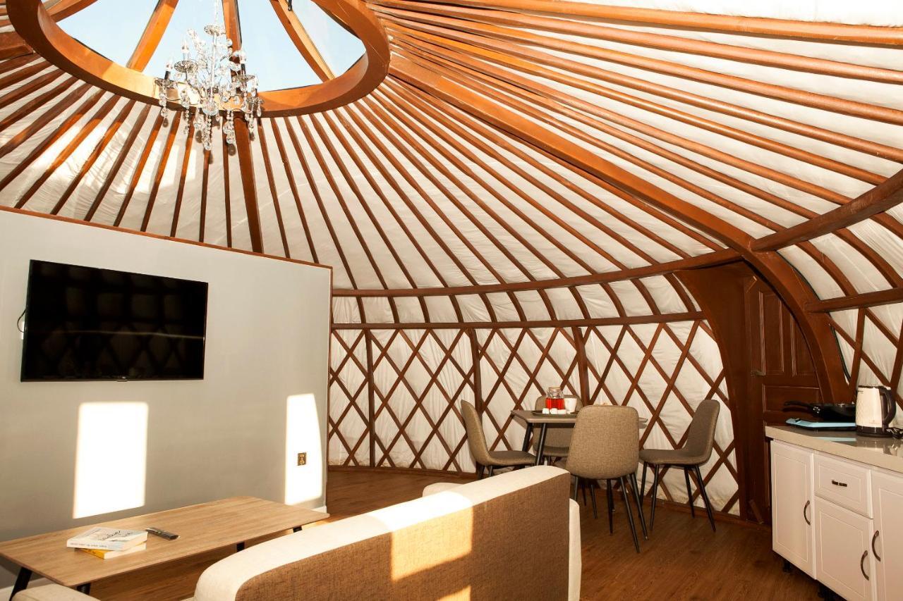 Terelj Resort Bayan Bulagiin Hural Kültér fotó